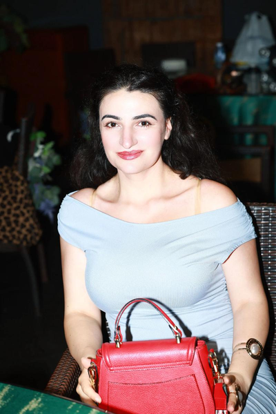 疯狂的保姆日剧在线观看界面展示